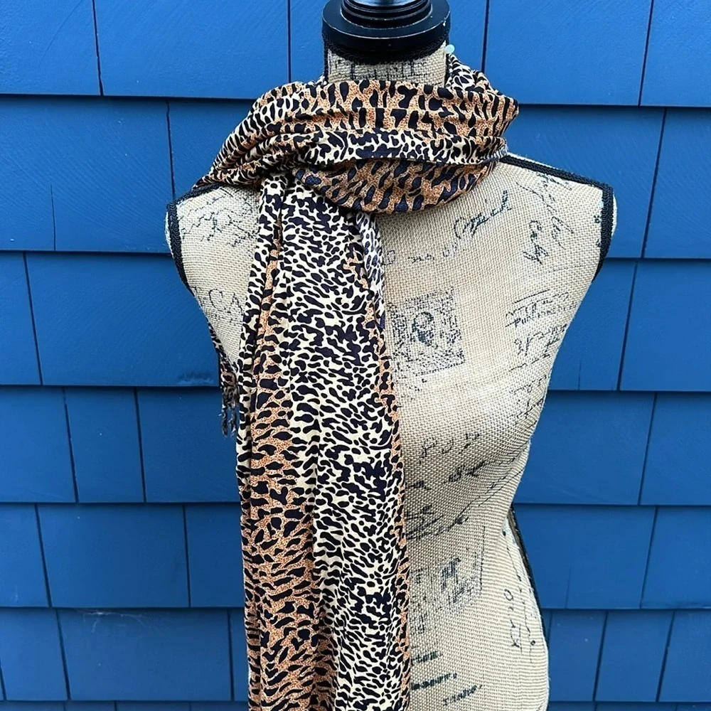 🤎🖤🤎Leopard cheetah animal print scarf wrap shawl rayon brown black